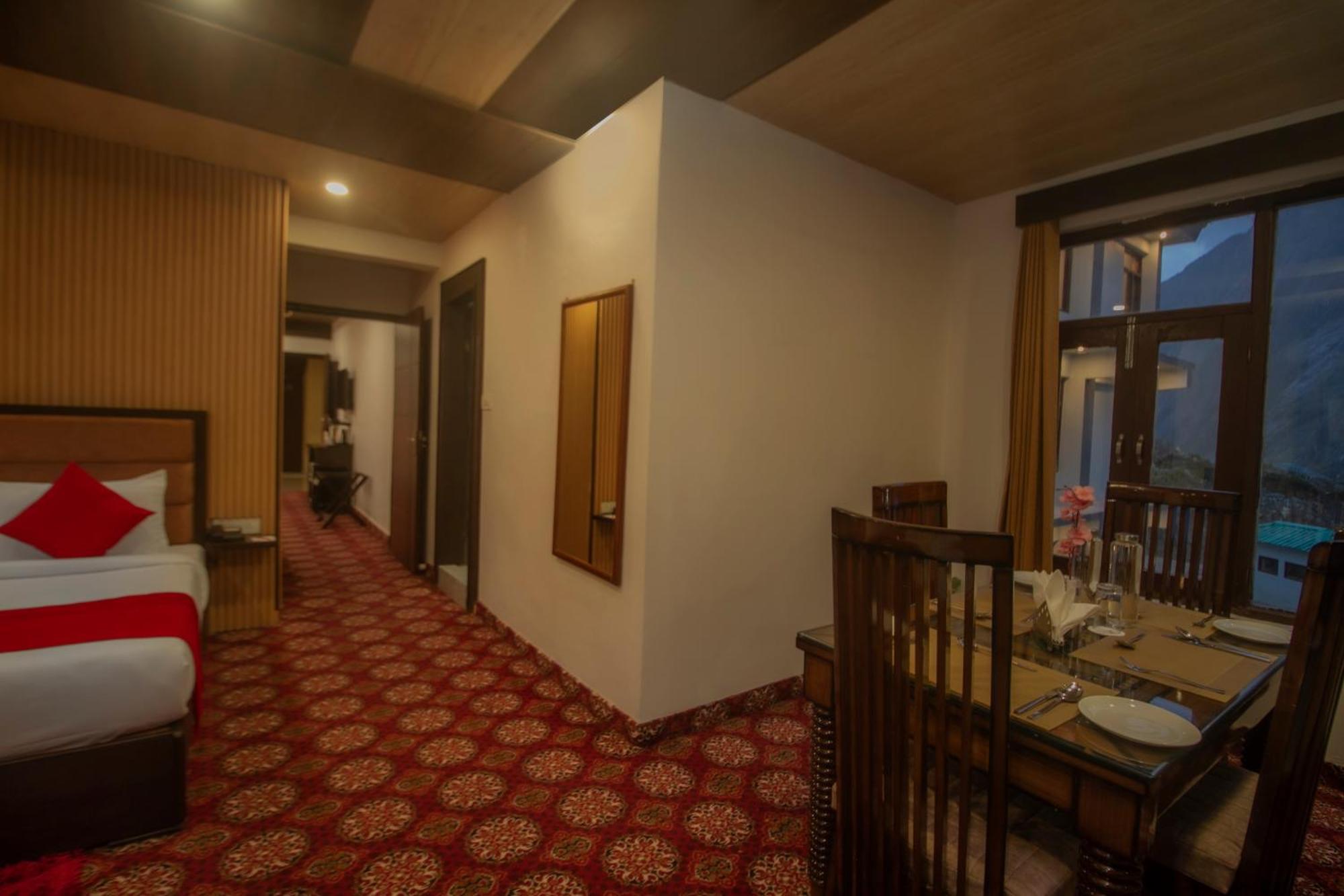 Amritara The Avadh Hotel Badrinath Eksteriør billede
