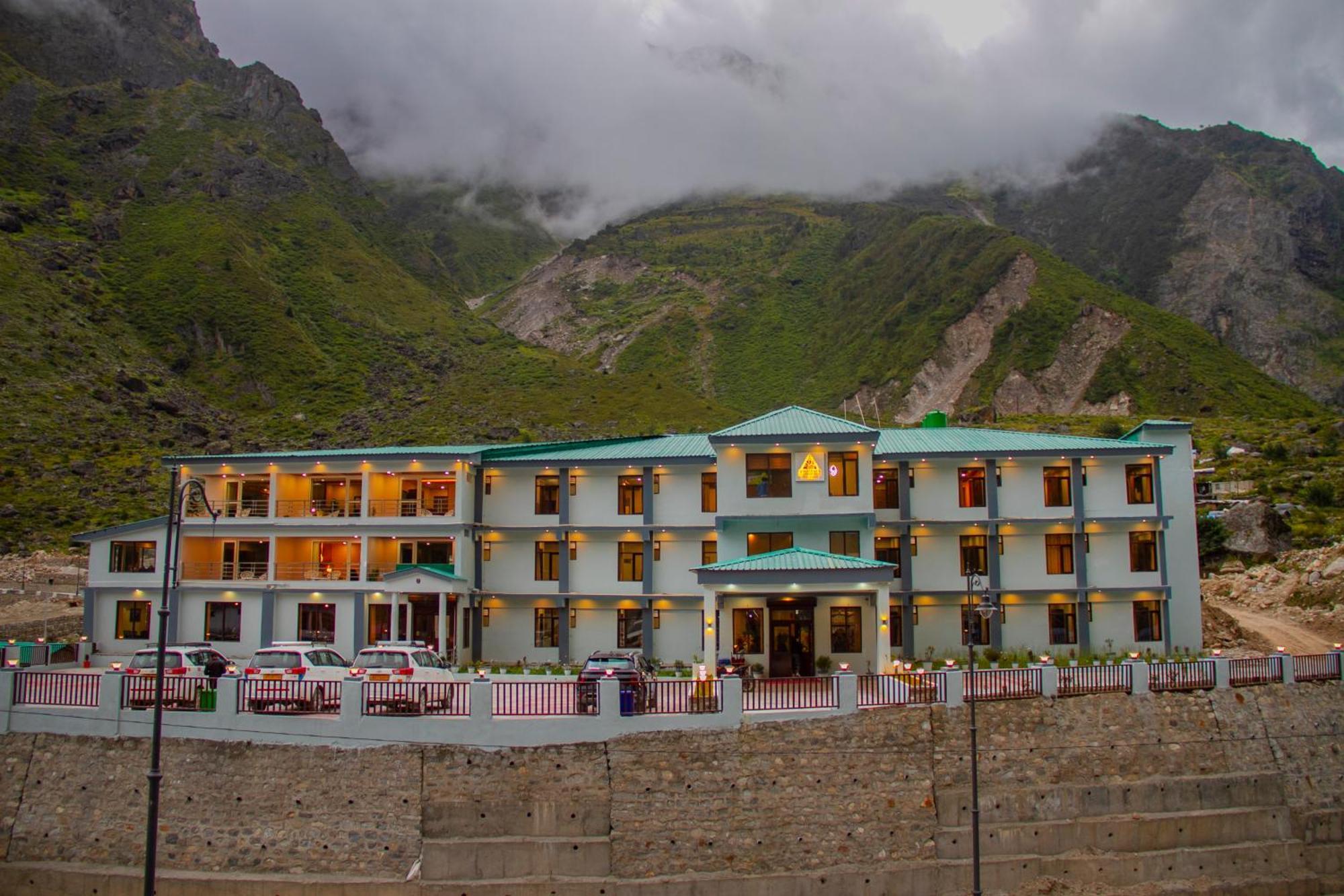 Amritara The Avadh Hotel Badrinath Eksteriør billede