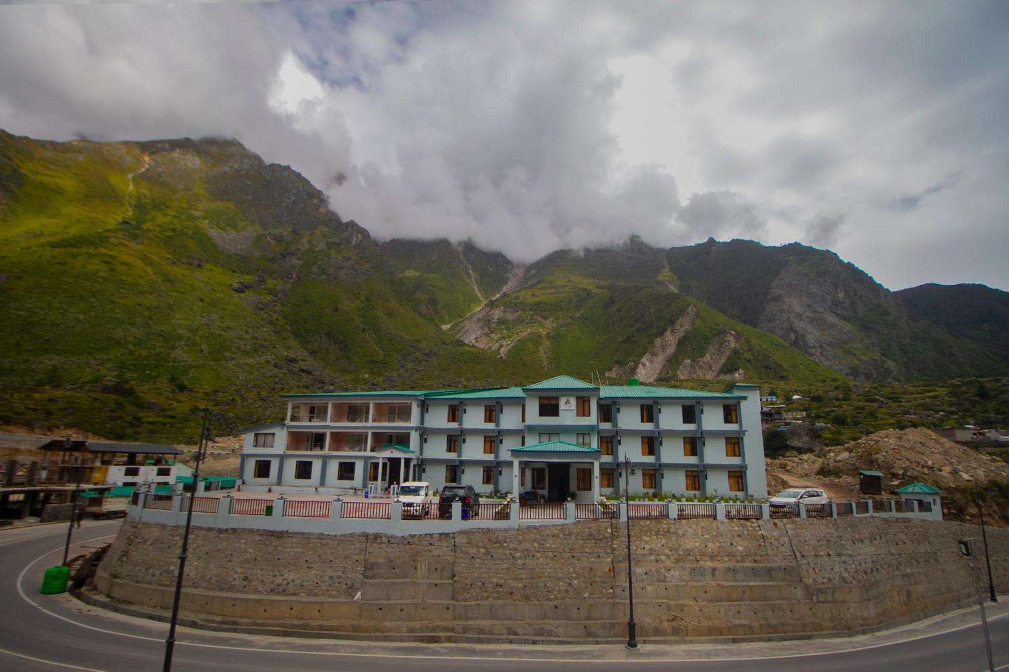 Amritara The Avadh Hotel Badrinath Eksteriør billede
