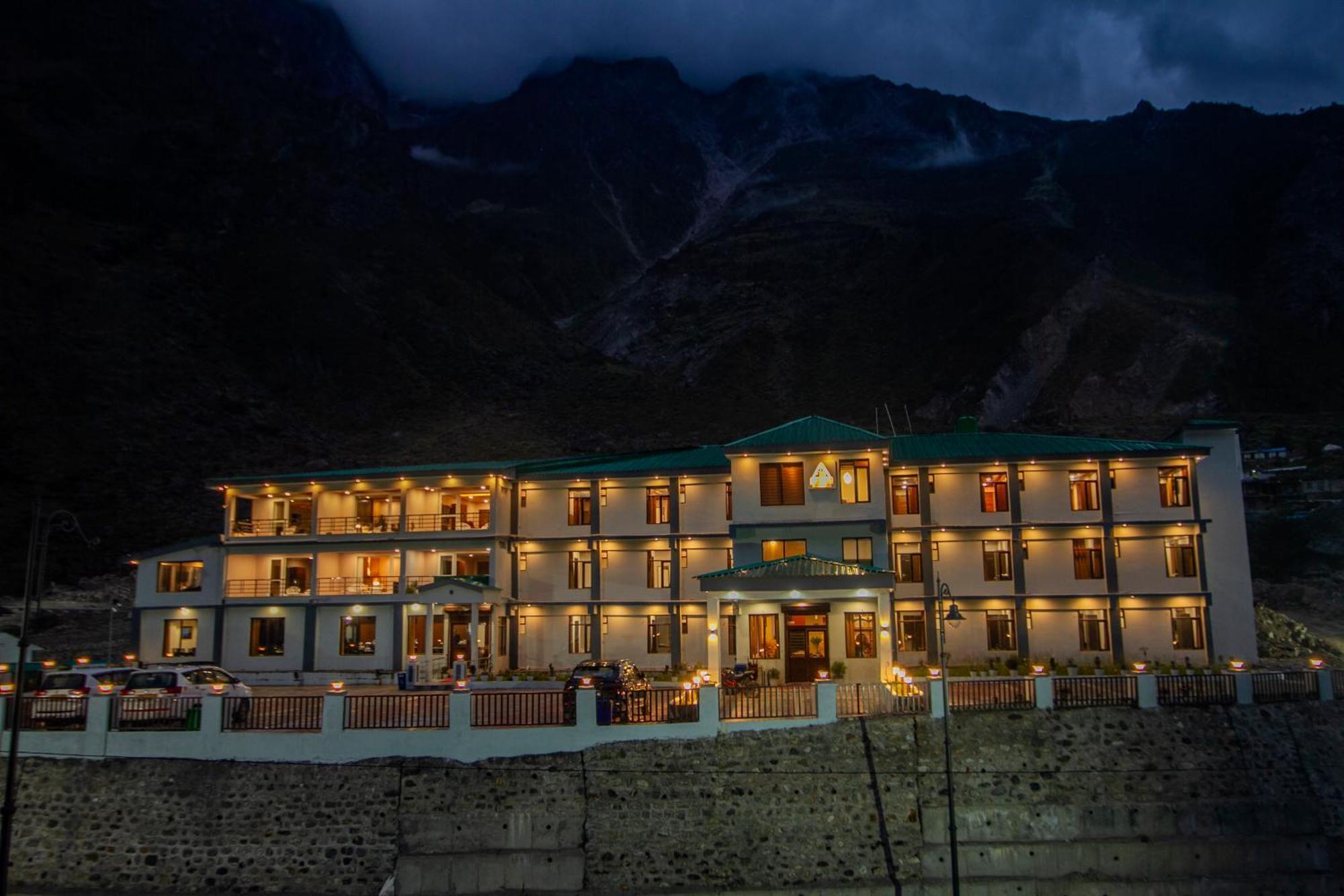 Amritara The Avadh Hotel Badrinath Eksteriør billede